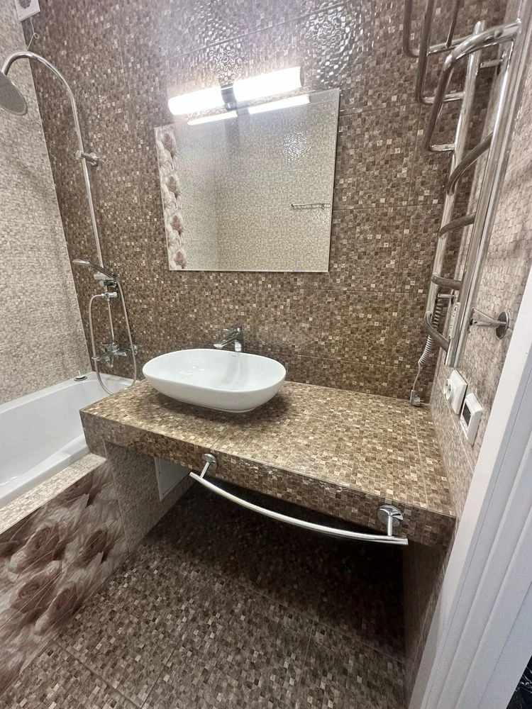 For Sale: 2-bedroom apartment at Nezalezhnosti 58