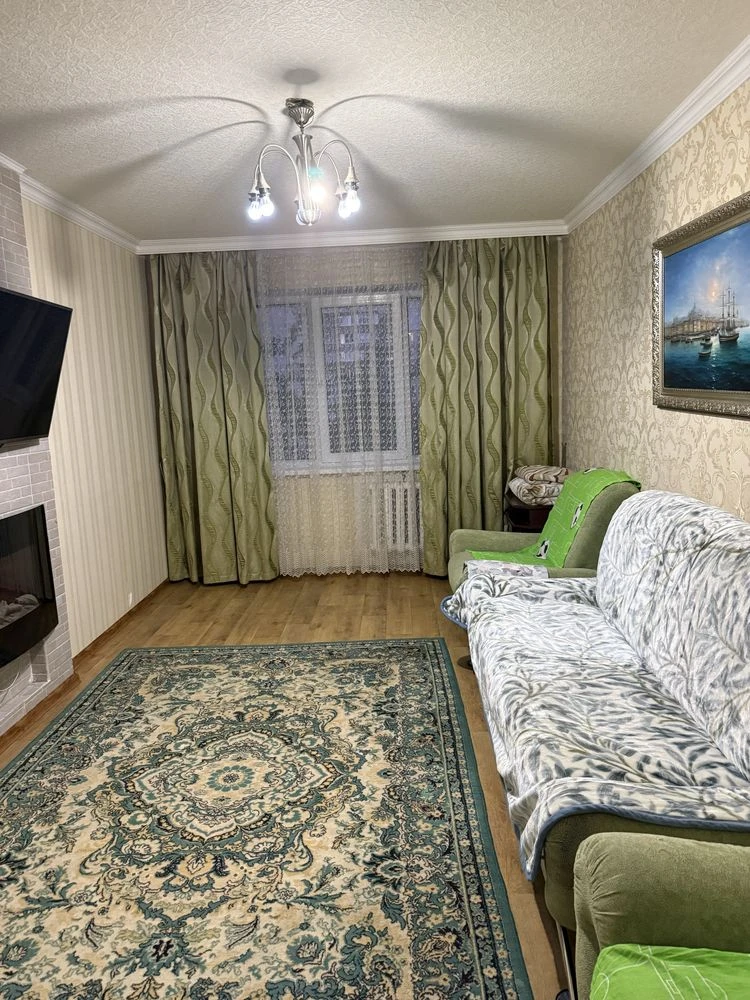 3 bedroom apartment, Levneskyi 42