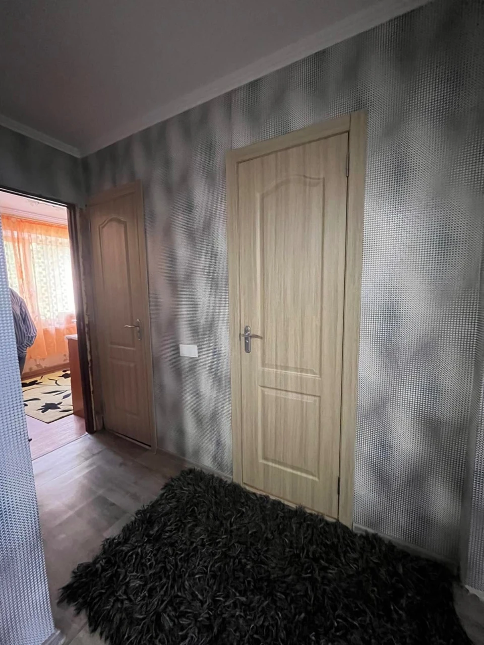 For sale, a wonderful 2-bedroom apartment in a pleasant area of Bila Tsia