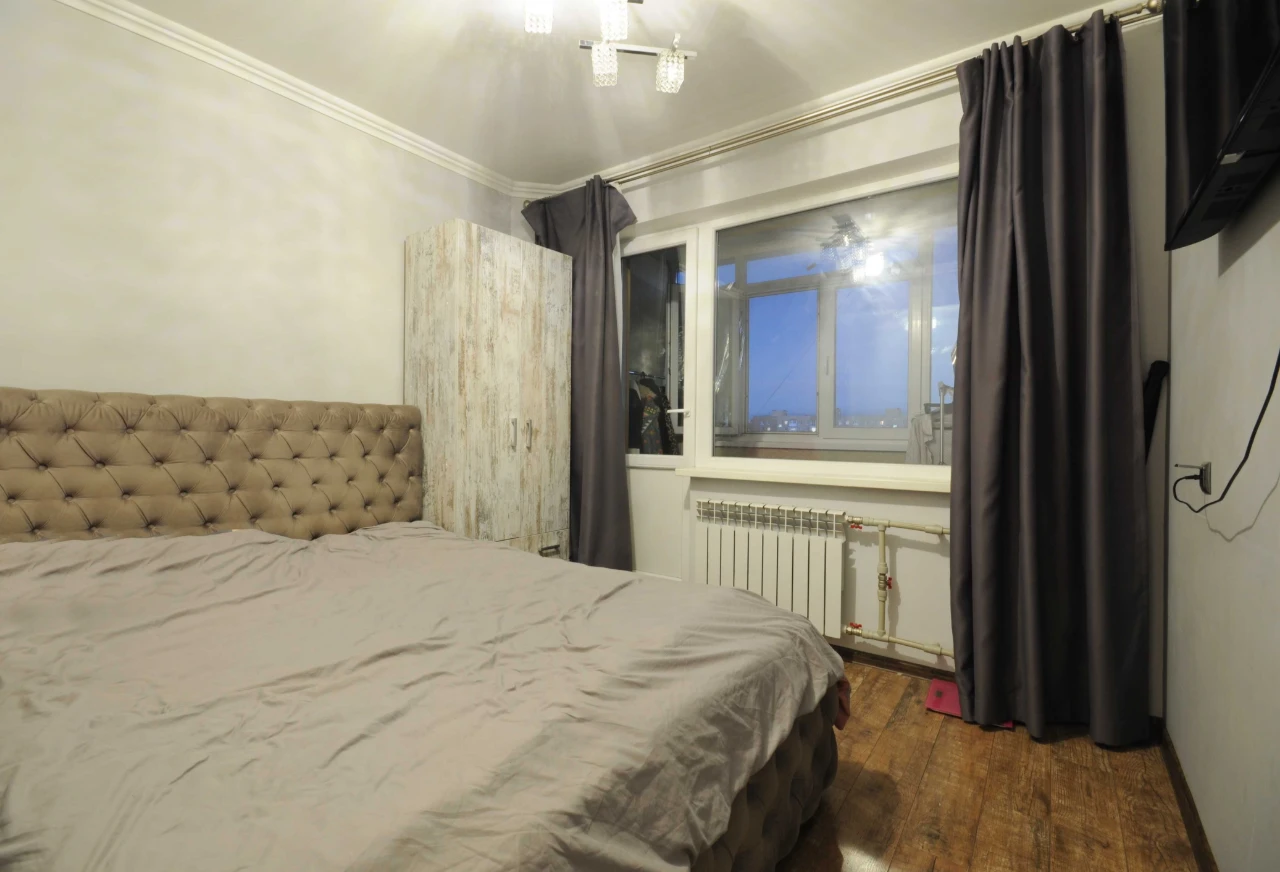 2-room apartment on Y.Mudro Street