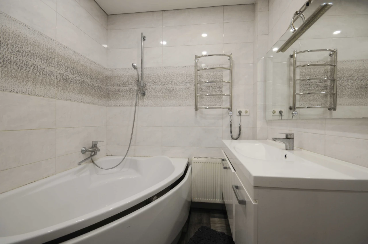 2-room apartment on Y.Mudro Street