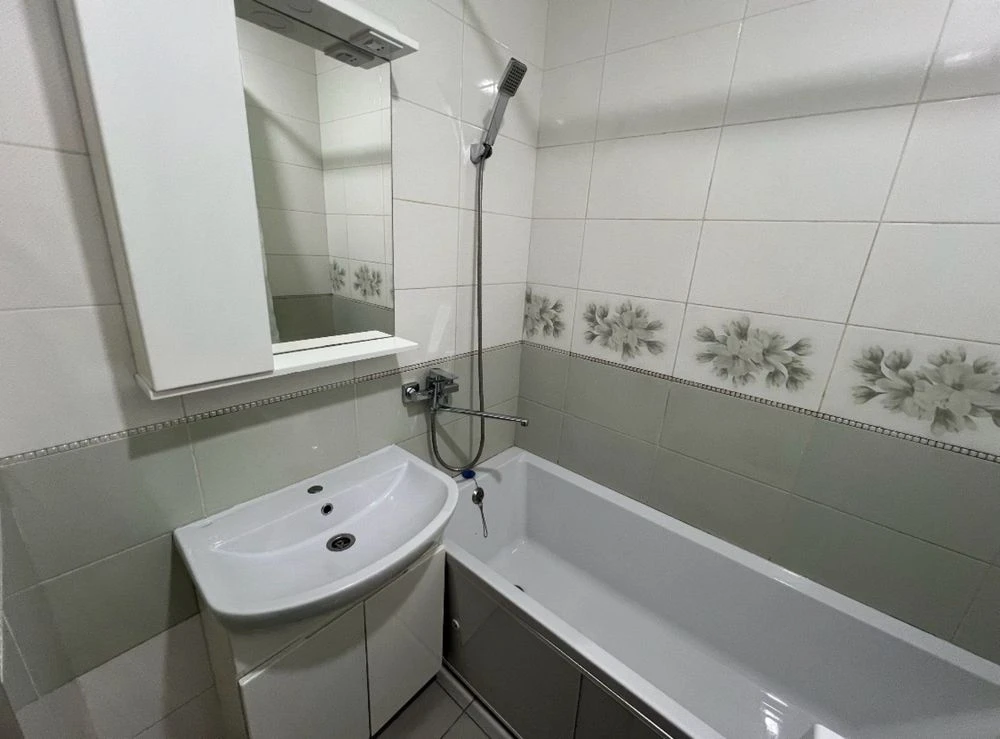 Ready-to-go, 1-bedroom apartment in Independence area