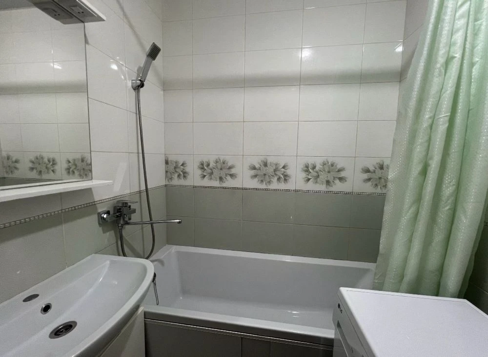 Ready-to-go, 1-bedroom apartment in Independence area