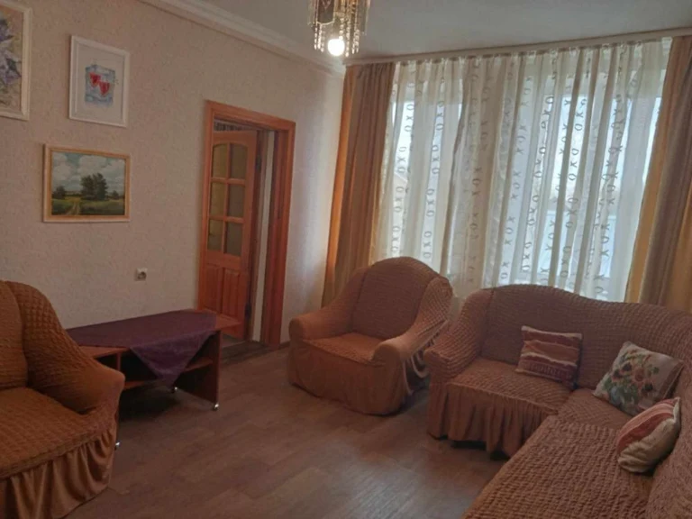 Sale of a 2-room apartment with independent heating near a river