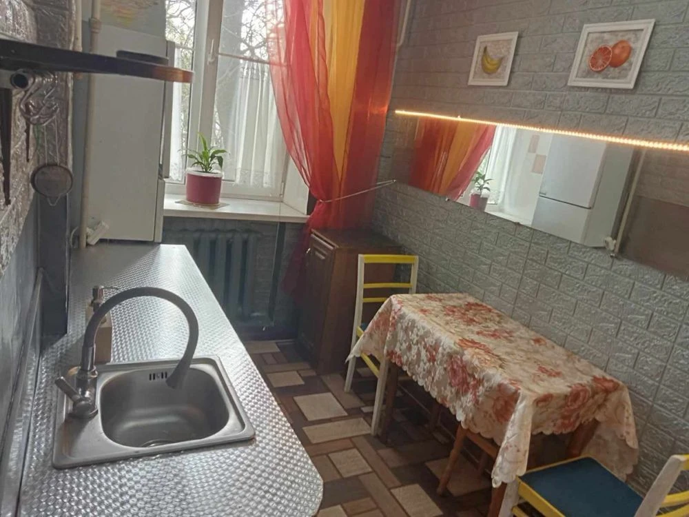 Sale of a 2-room apartment with independent heating near a river