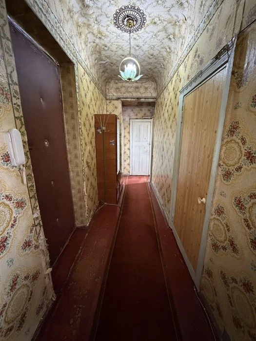 Собственник! Продам 2к сталинку 49,3 м². 12 квартал, возле Т