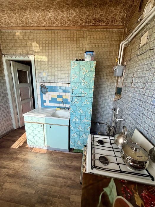 Собственник! Продам 2к сталинку 49,3 м². 12 квартал, возле Т