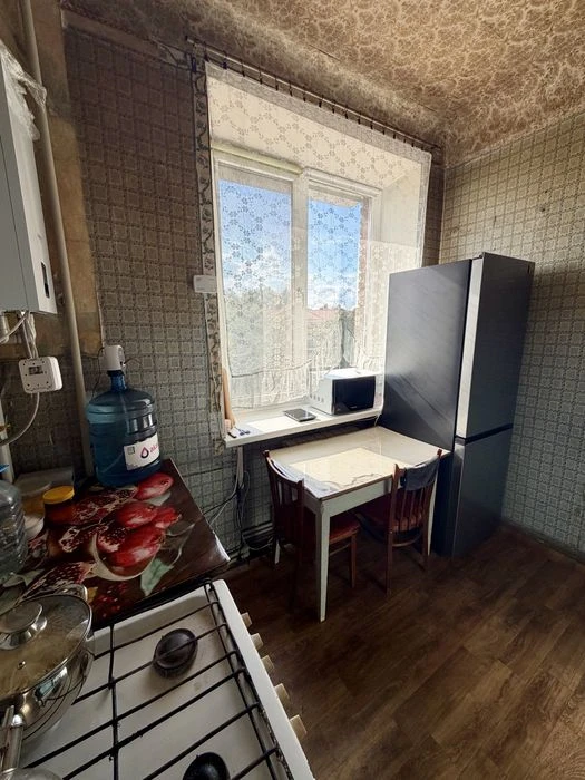 Собственник! Продам 2к сталинку 49,3 м². 12 квартал, возле Т