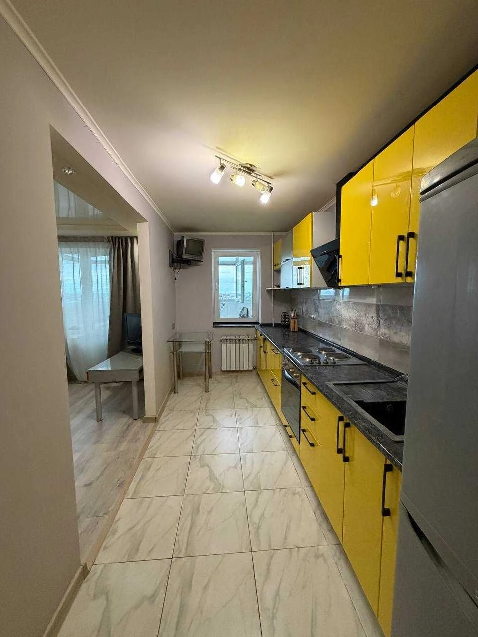 Продажа 1-комнатной квартиры, 4-й микрорайон