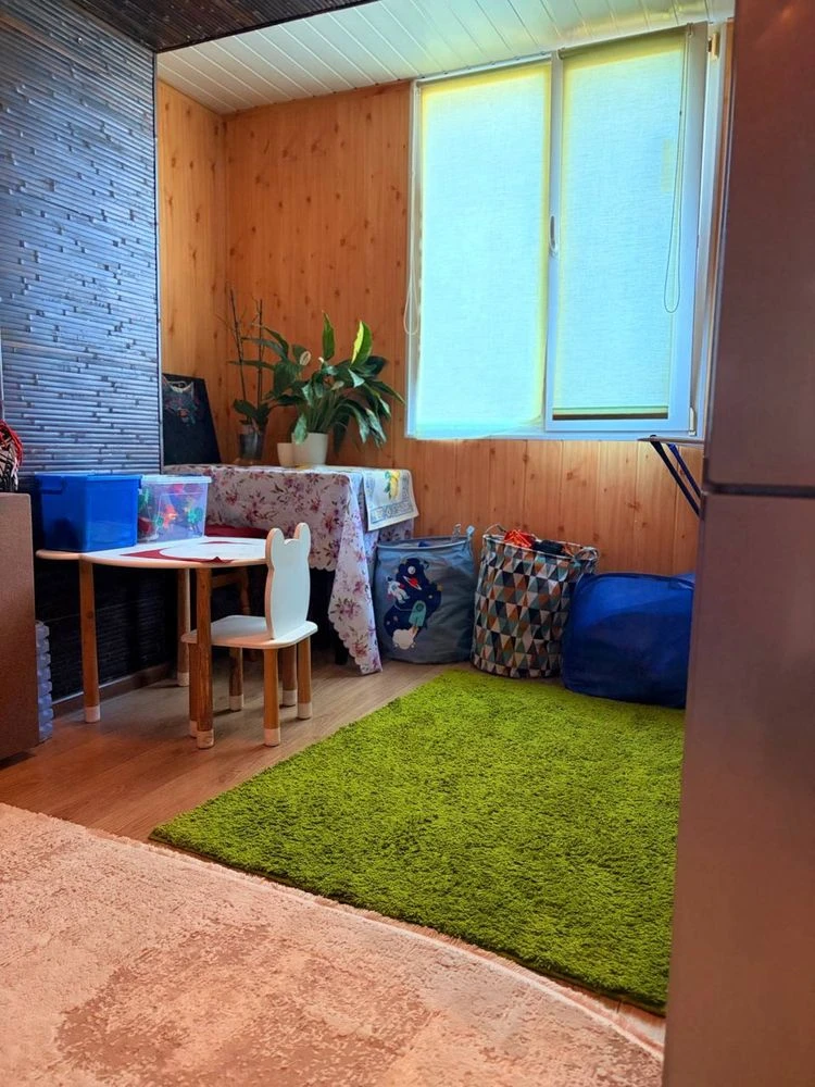 For Sale: 2-Bedroom Apartment on Pionerskaya Street