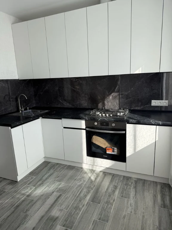 2-room apartment, Шевchenko Street 93
