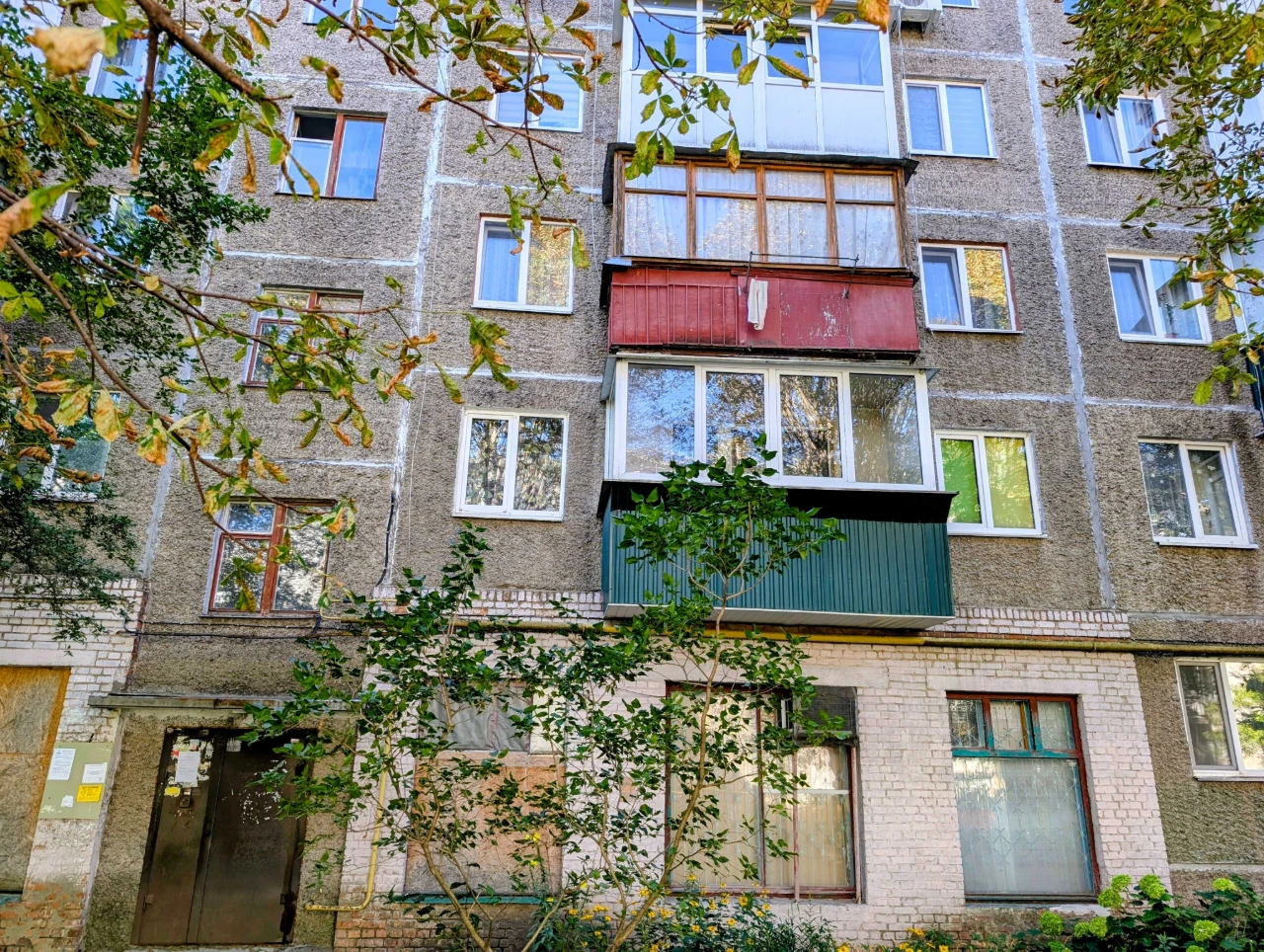 Продается 1-комнатная квартира с косметическим ремонтом
