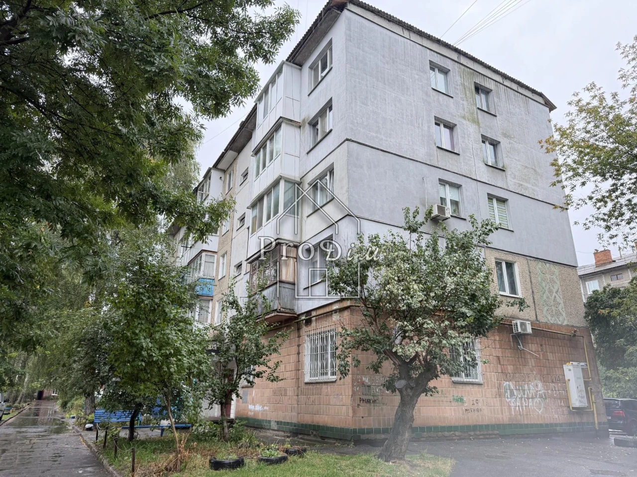Продаж 2к квартири 44,1 м², 2/5, Біла Церква. Без коми