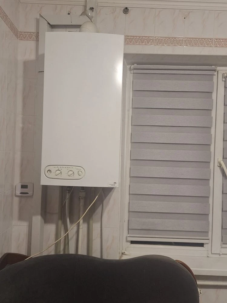2 кімнатна квартира Зенітного полку з газовим автономним опа