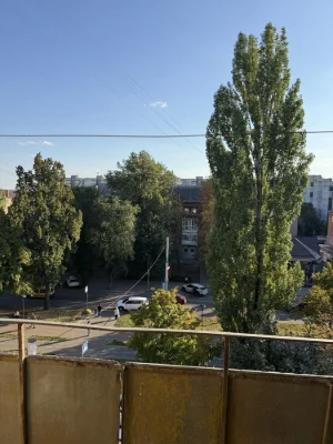 Продам 2-х кім квартиру, Критий ринок