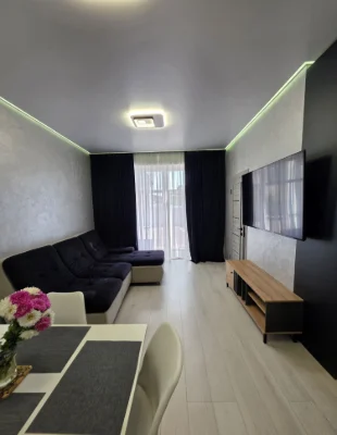Apartment for Sale in Full Furnished Condition with 2 Garages