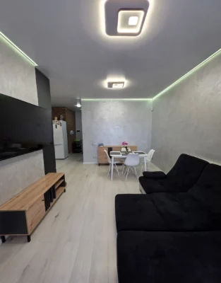 Apartment for Sale in Full Furnished Condition with 2 Garages