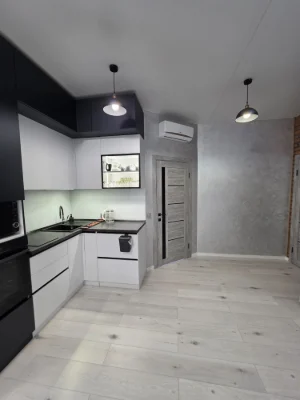 Apartment for Sale in Full Furnished Condition with 2 Garages