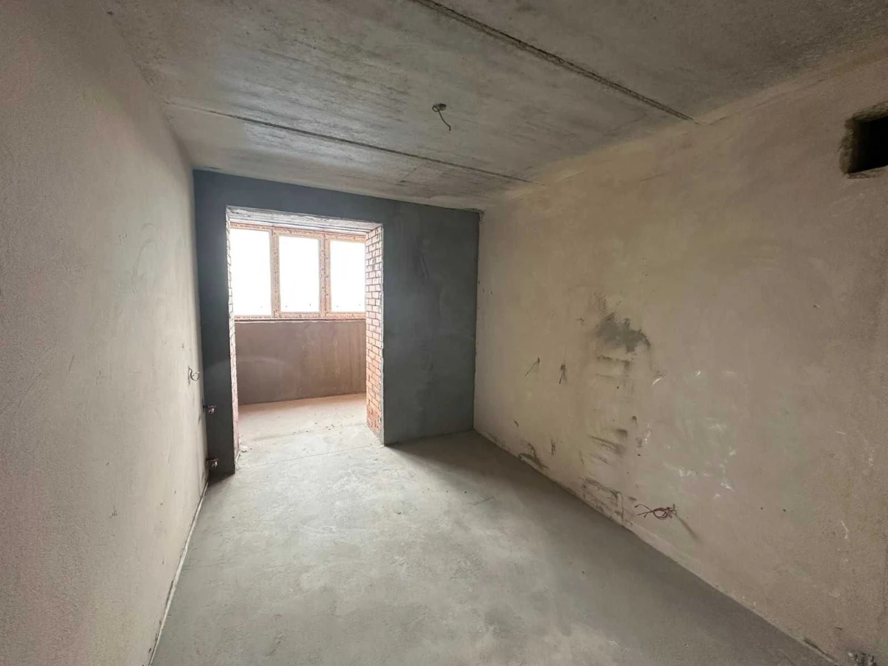 Світла та простора 2-кімнатна 73,5 м²|м. Біла Церква, просп.