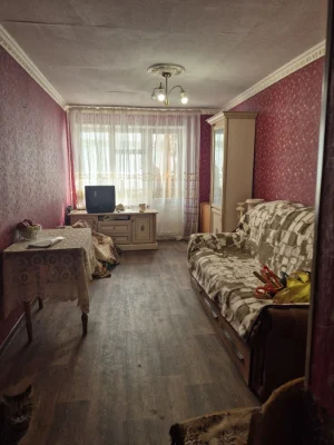 For Sale: 3-Bedroom Apartment on Skvirsky Prospect