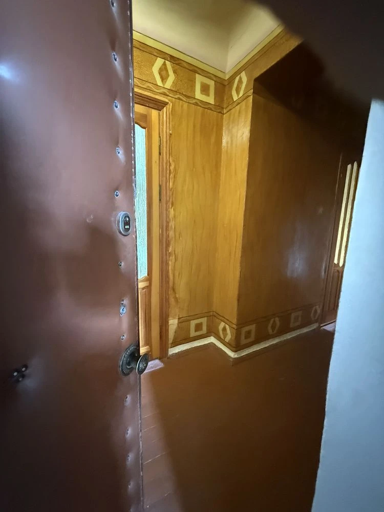 Продається 2-кімнатна квартира на Ярослава Мудрого