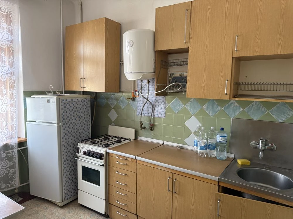 Продається 2-кімнатна квартира на Ярослава Мудрого