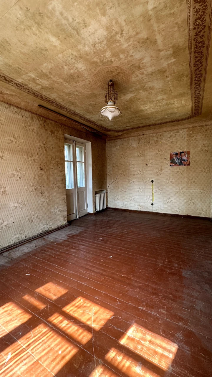 Продаж 3-кімнатної квартири, район ДНС