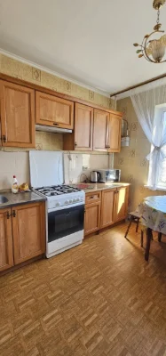 Продам 1-кімнатну квартиру на Зеленій вулиці