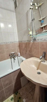 Продам 1-кімнатну квартиру на Зеленій вулиці