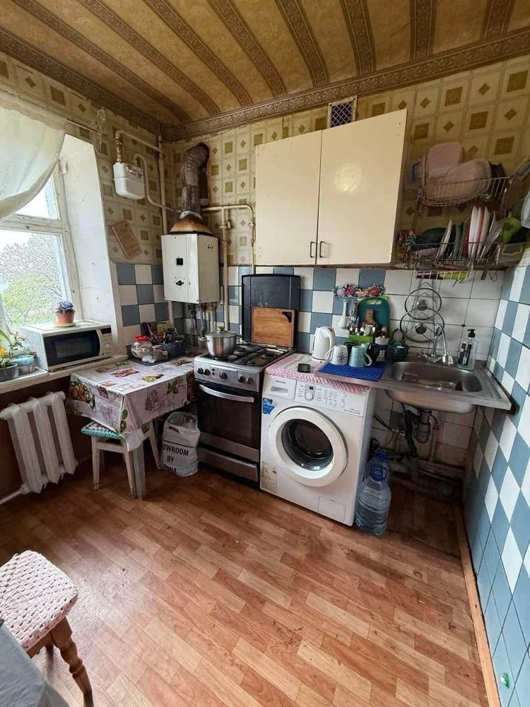 Selling 2-room apartment in the city center