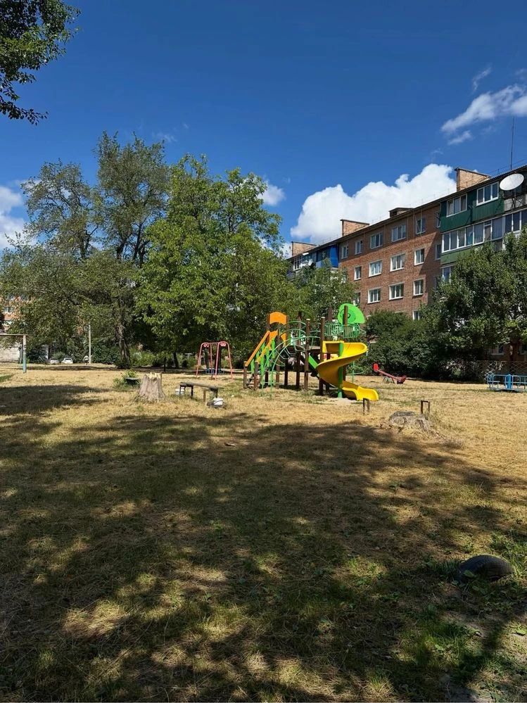 Sale of a 3-room apartment on Sholom Aleichem Street