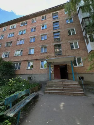 Sale of a 3-room apartment on Sholom Aleichem Street