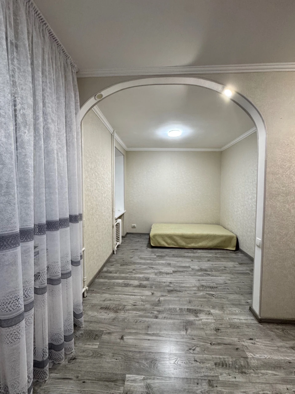 Продажа 2-кімнатна квартира з ремонтом р-н ДНС.