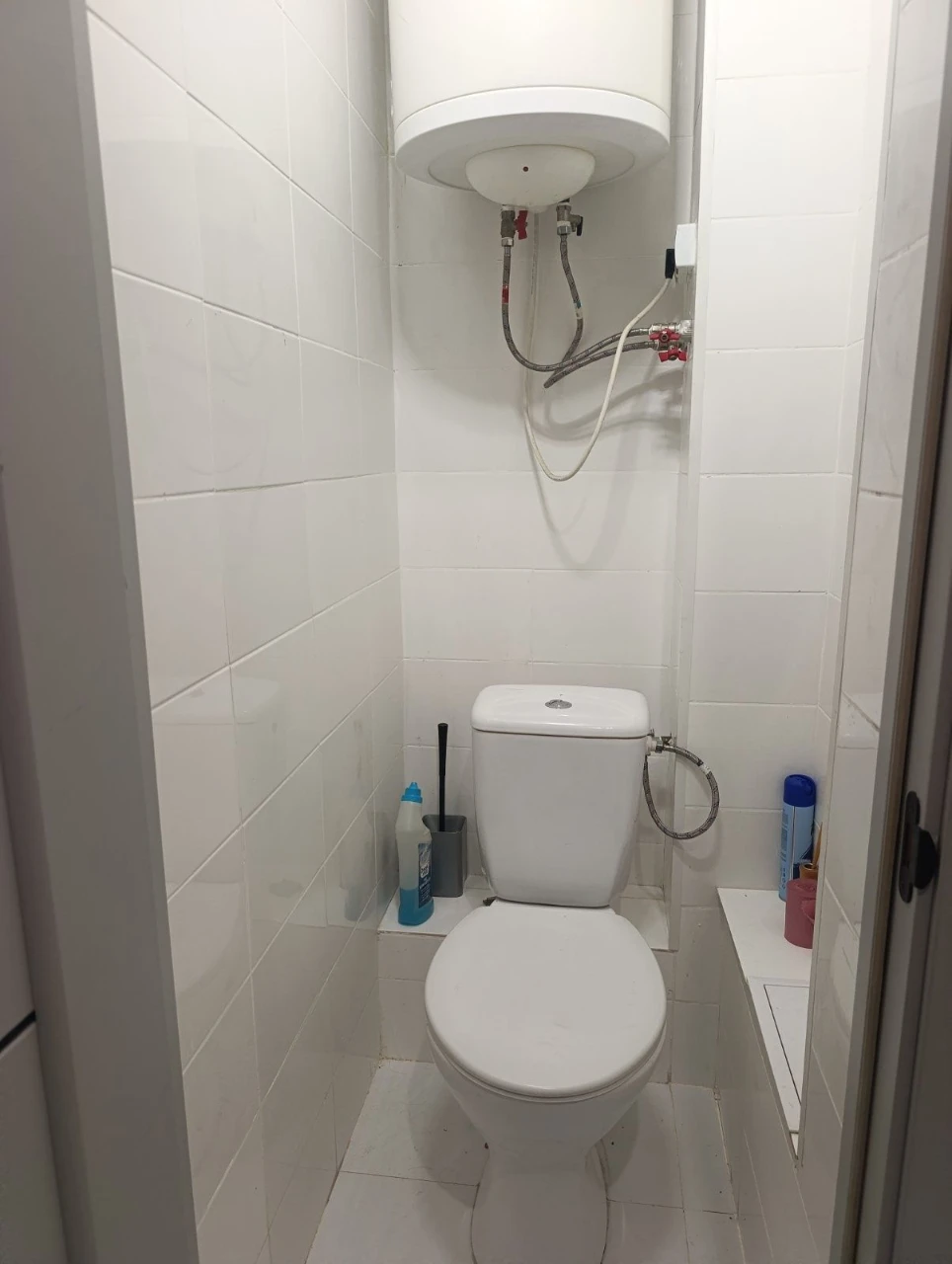 For Sale: 1-Bedroom Apartment!