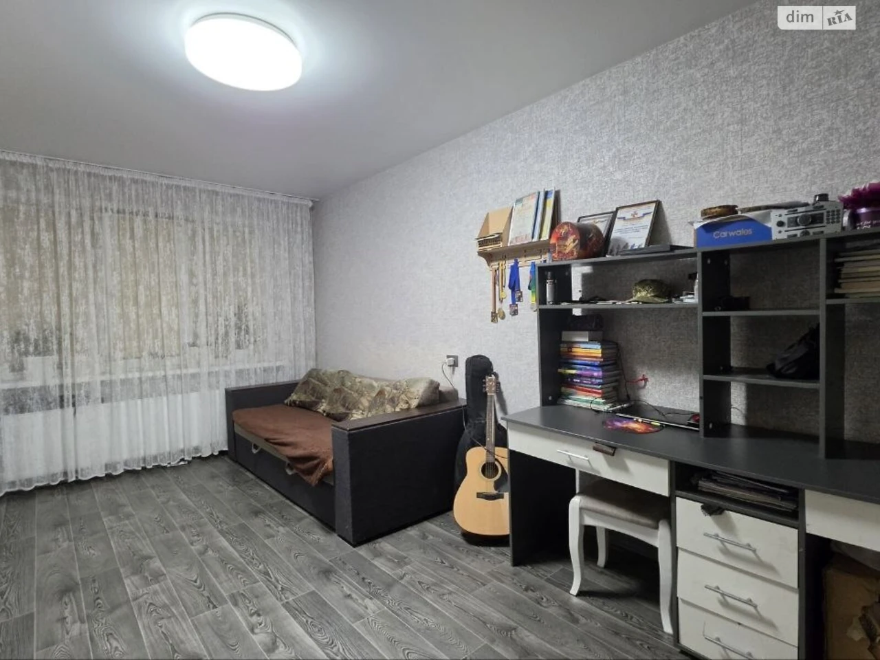 Продаж Квартири 3