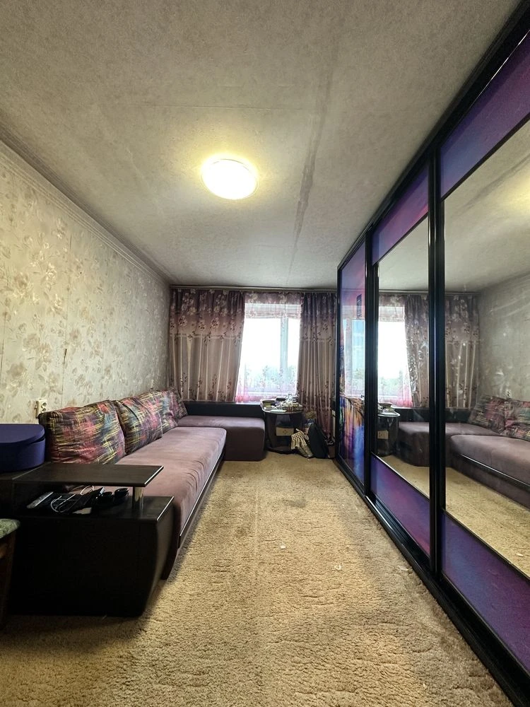 For Sale: 3-room apartment on Poleva Street
