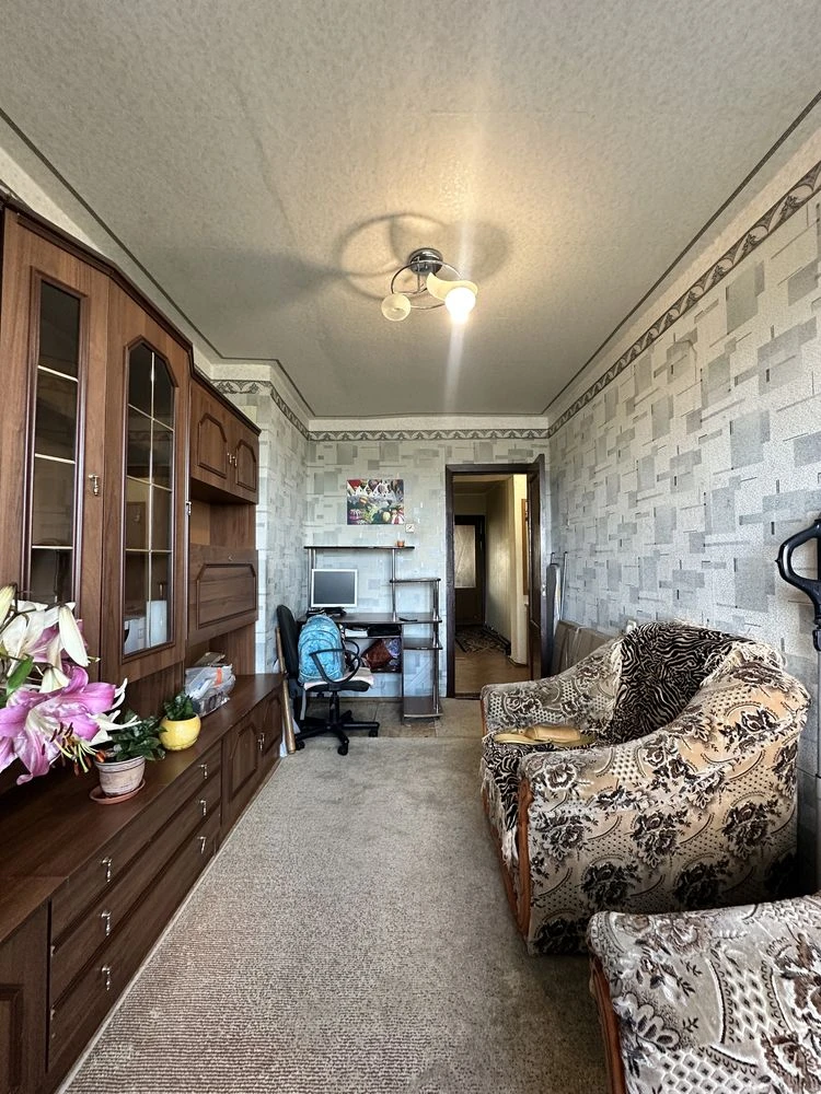 For Sale: 3-room apartment on Poleva Street