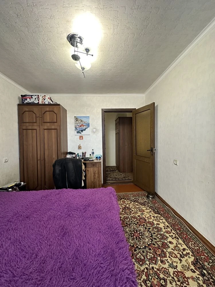For Sale: 3-room apartment on Poleva Street