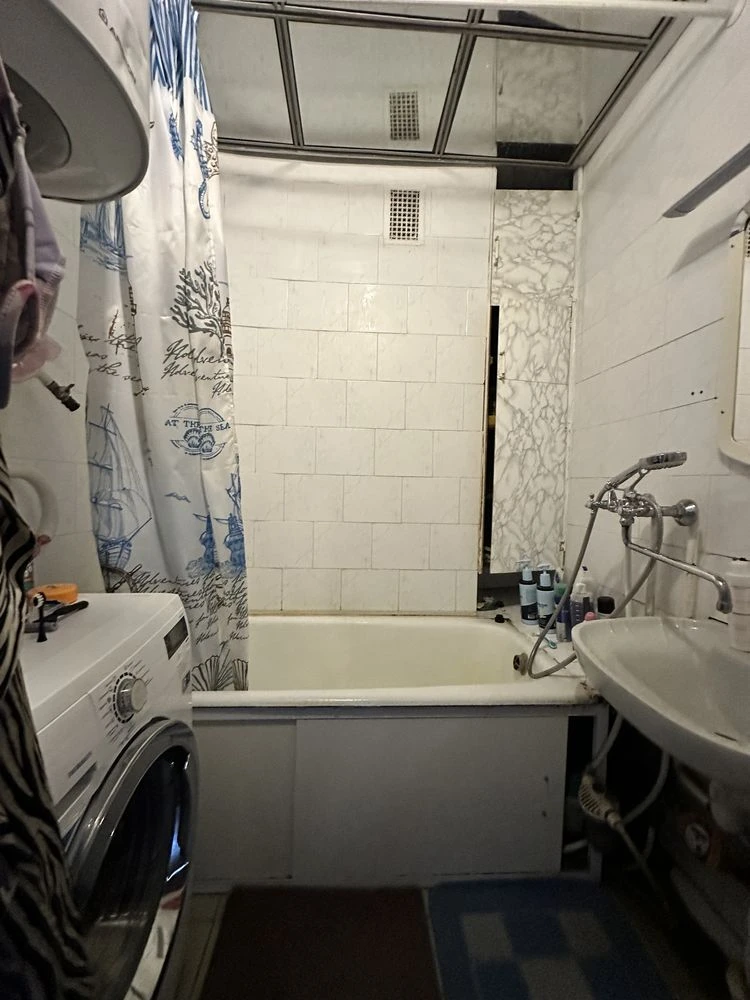 For Sale: 3-room apartment on Poleva Street