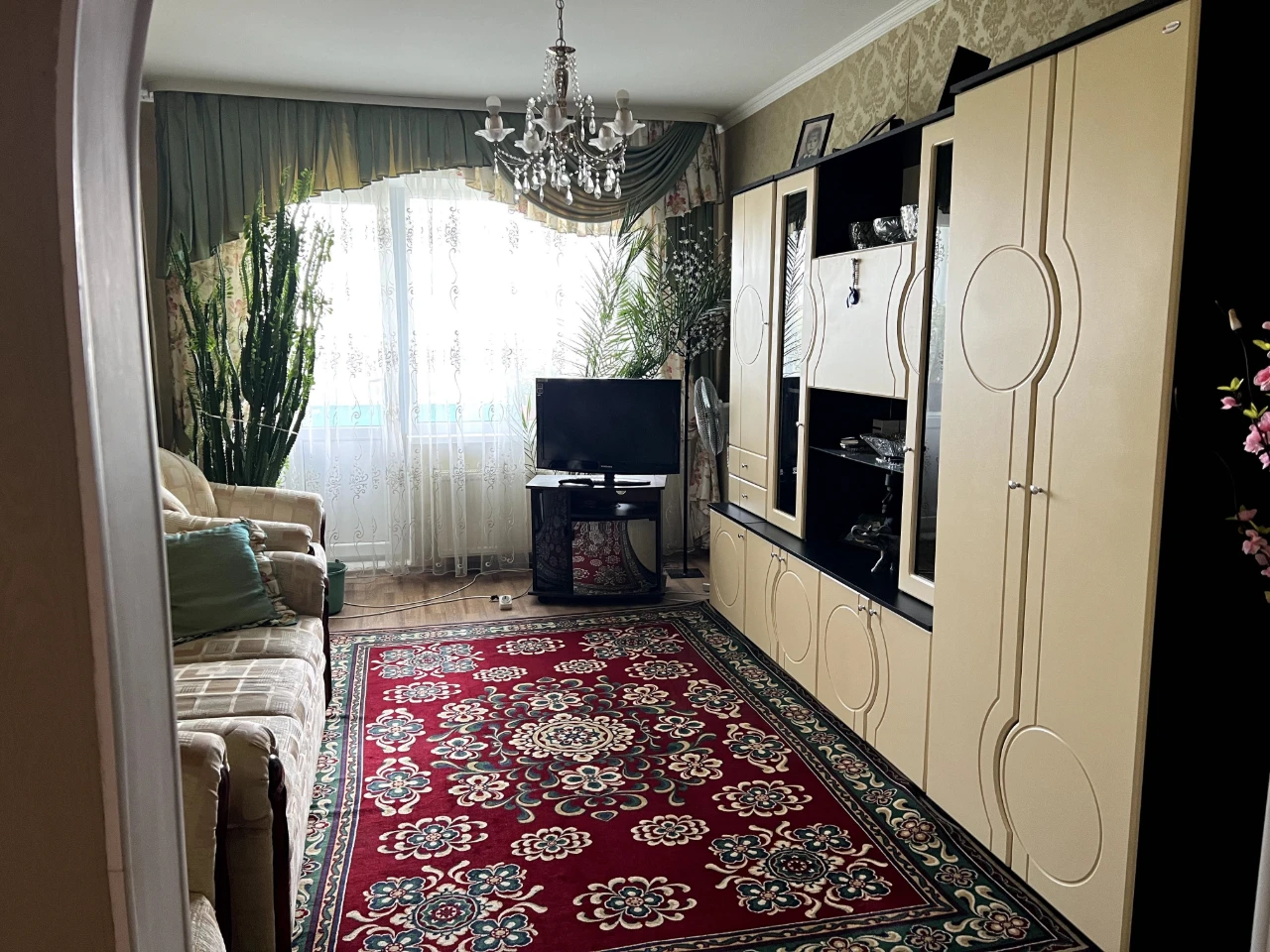 ВЛАСНИК 3-к квартира Чорних Запорожців (Леваневського, просп