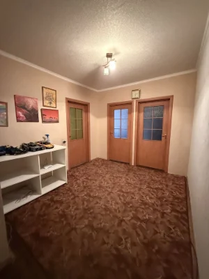 Продается 3-комнатная квартира, Таращанский массив