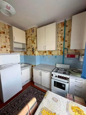 Продаж 1 кім квартири,масив Незалежності