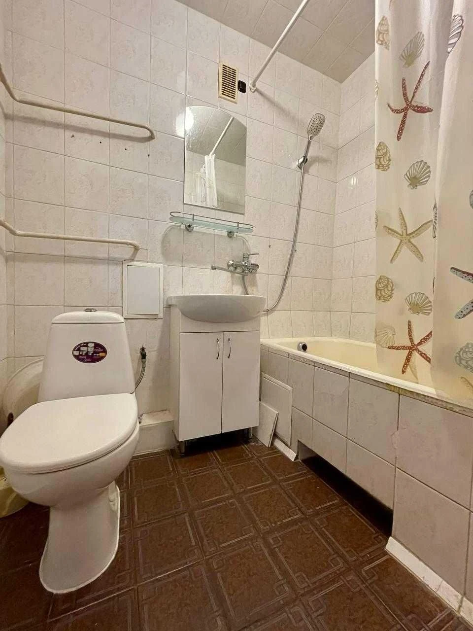 Продаж 2-ної квартири, Піонерська