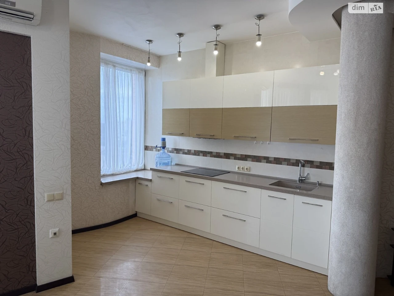 Продажа Квартира Центр