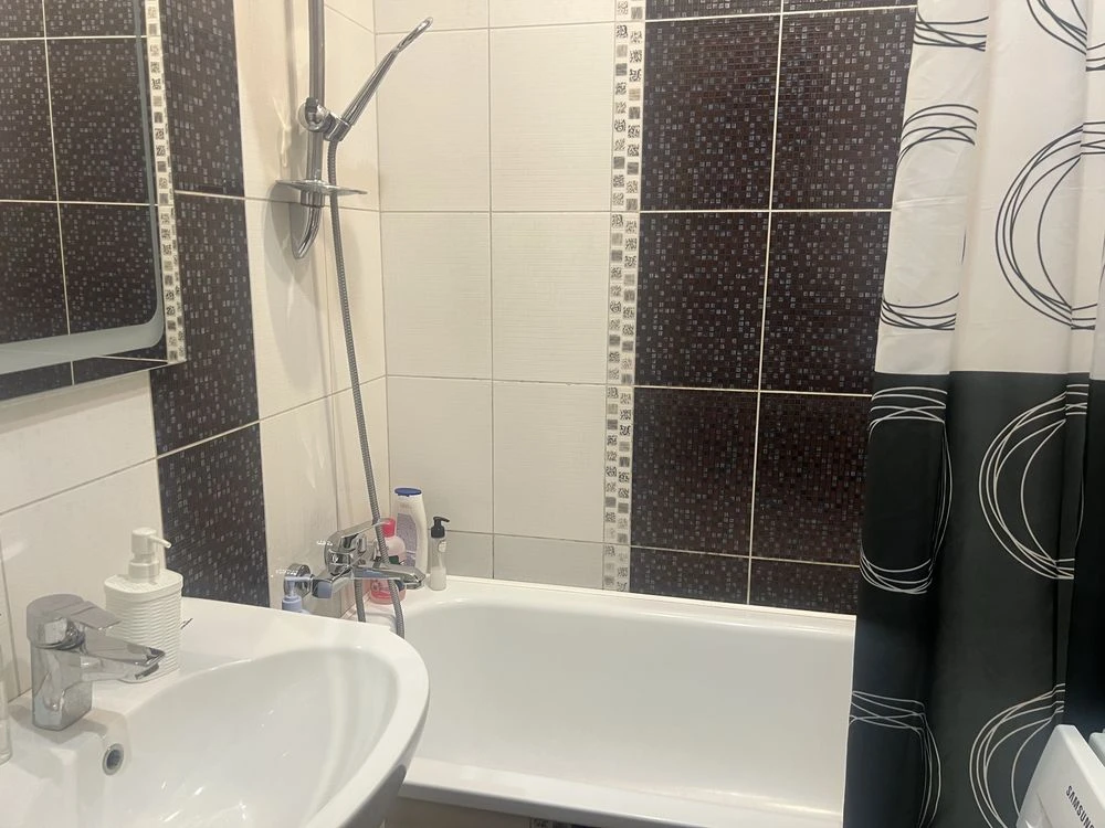 Продаж 3 кімнатноі квартири