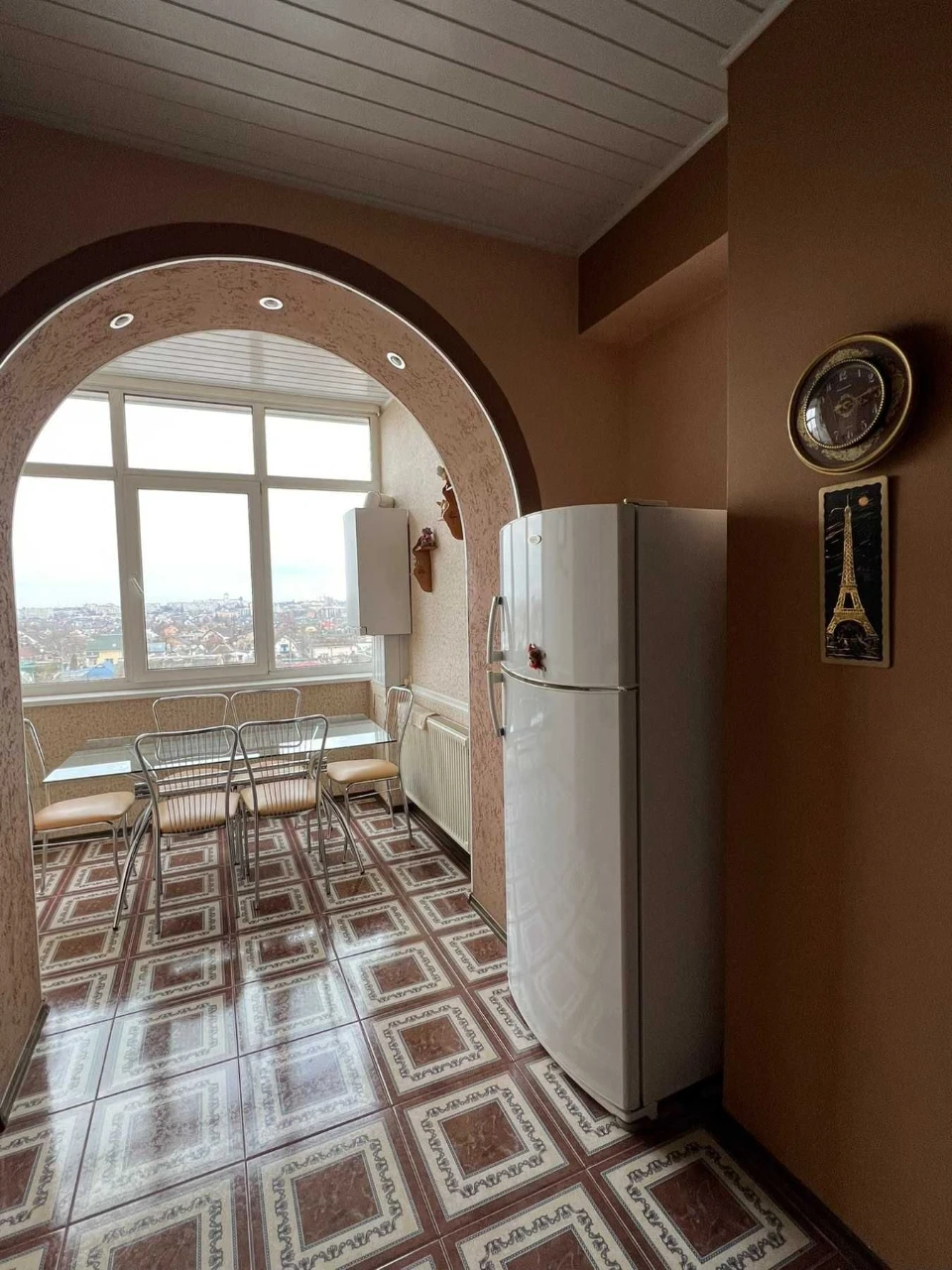 Продаж 4 кімнатної квартири