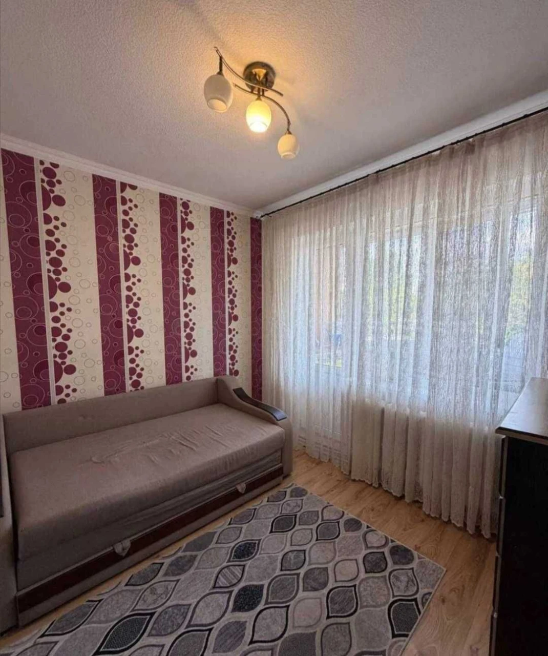 Продам 3-кімнатну квартиру ( ВІД ВЛАСНИКА - БЕЗ КОМІСІЇ) рай