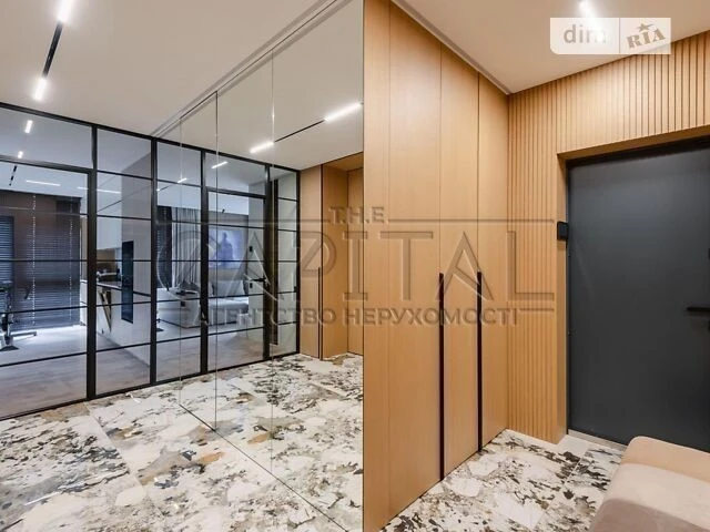 Sale of 3-room apartment 118.7 sq. m. on Predslavynska Street 42 • I