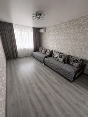 Sale of a luxurious 3-bedroom apartment