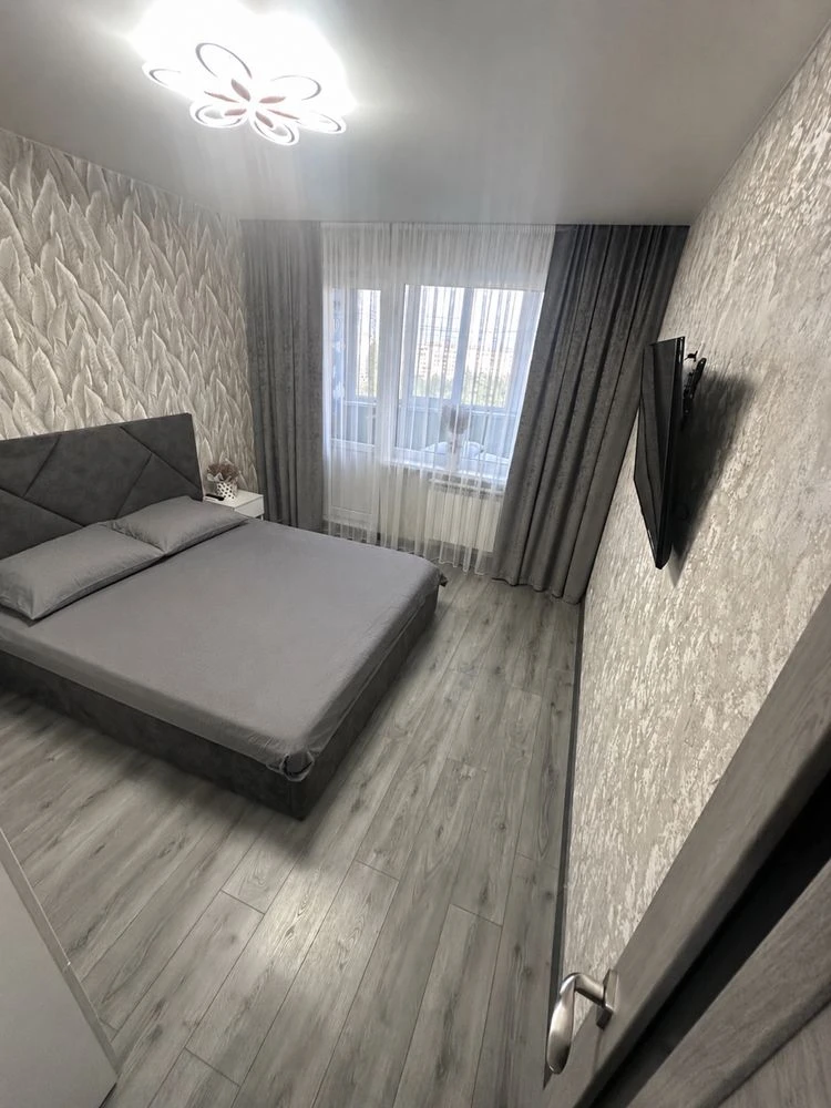 Sale of a luxurious 3-bedroom apartment